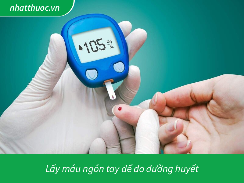 Lấy máu ngón tay để đo đường huyết